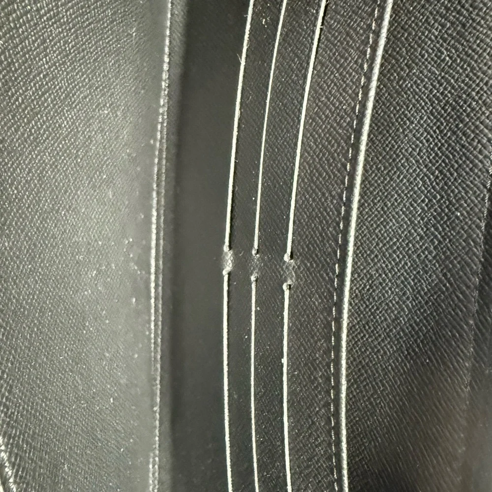 Louis Vuitton Taiga Leather Zippy Organizer